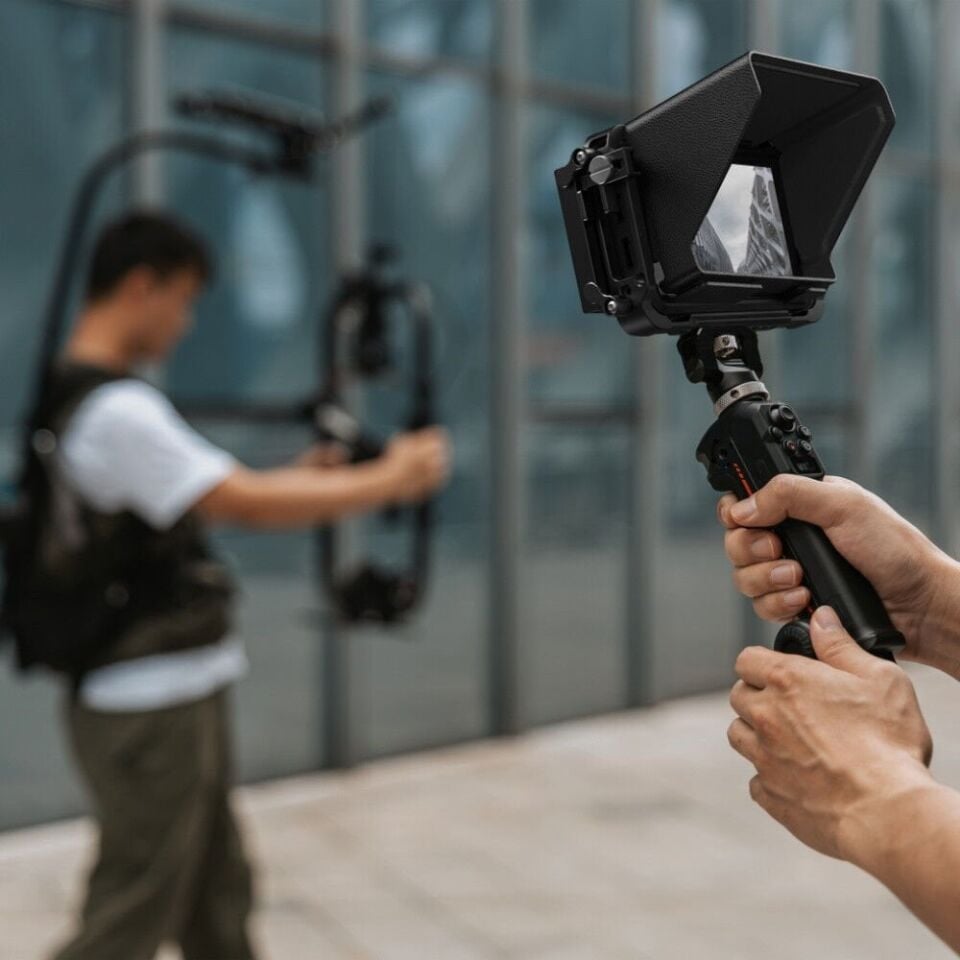 SmallRig 3949 DJI RS Serisi  için  Kablosuz Kontrol El Tutamağı