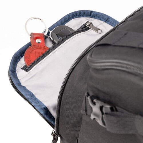 Think Tank DarkLight™ 14L Sırt Çantası (Black)