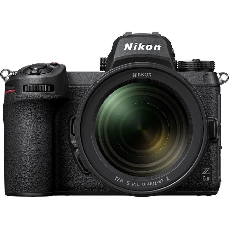 Nikon Z 6II + 24-70mm f/4 Aynasız Dijital Fotoğraf Makinesi