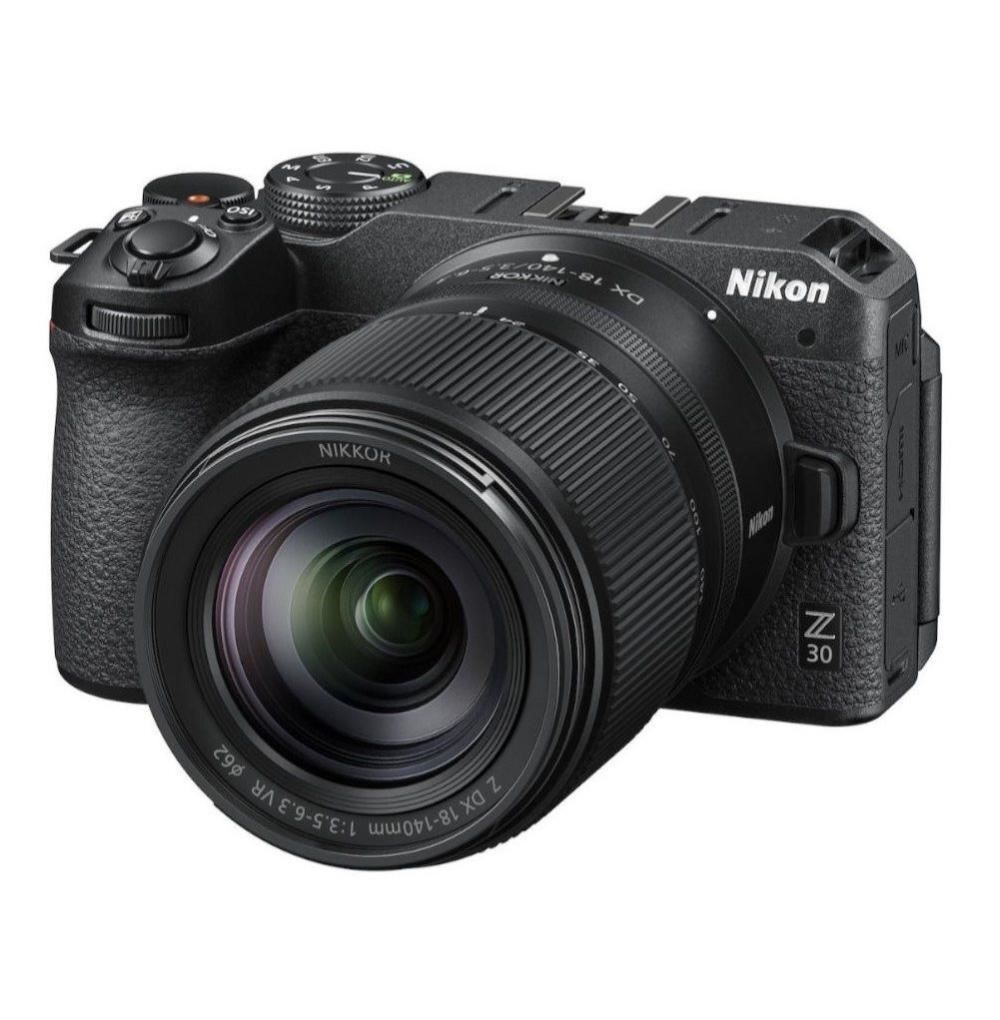 Nikon Z 30 + Nikon Z DX 18-140mm f/3.5-6.3 VR Kit