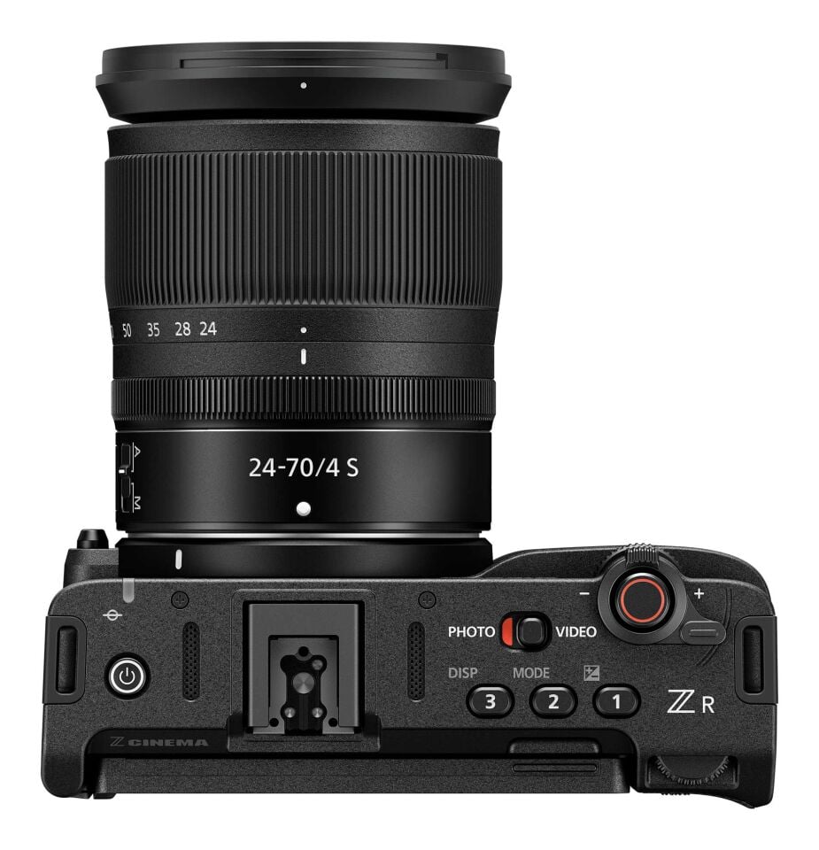 Nikon ZR 6K Sinema Kamerası + Z 24-70mm F/4 Lens Kit