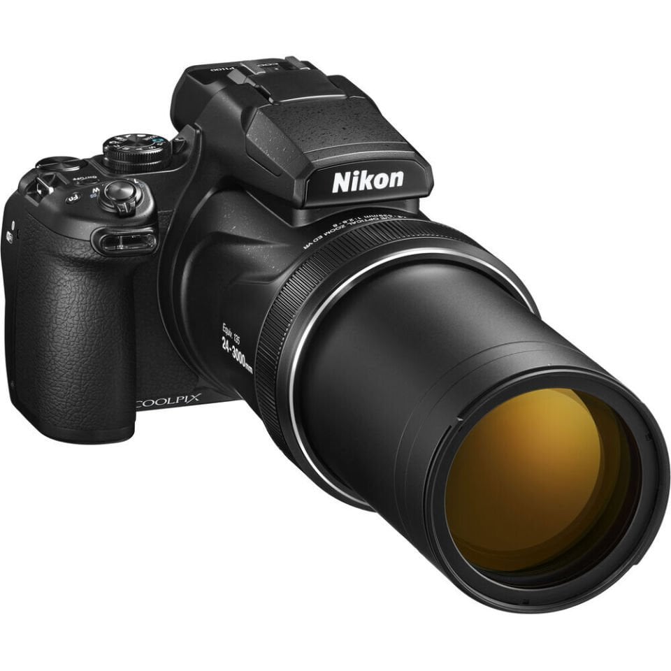Nikon Coolpix P1100 Dijital Fotoğraf Makinesi