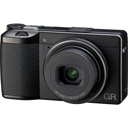 Ricoh GR III HDF Dijital Fotoğraf Makinesi