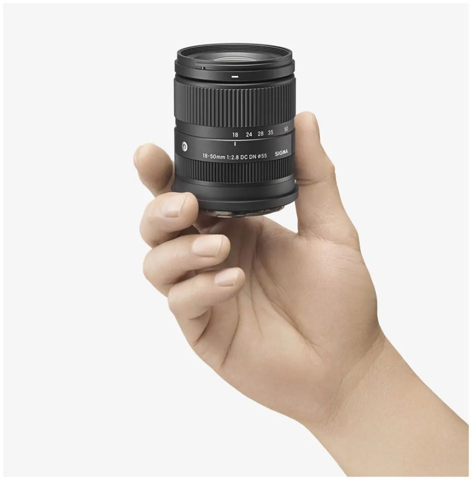 Sigma 18-50mm f/2.8 DC DN Contemporary Lens (Canon RF)