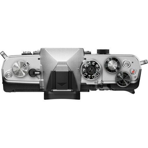 Om System OM-3 Gövde Gümüş Aynasız Lensi Değişebilir Kamera