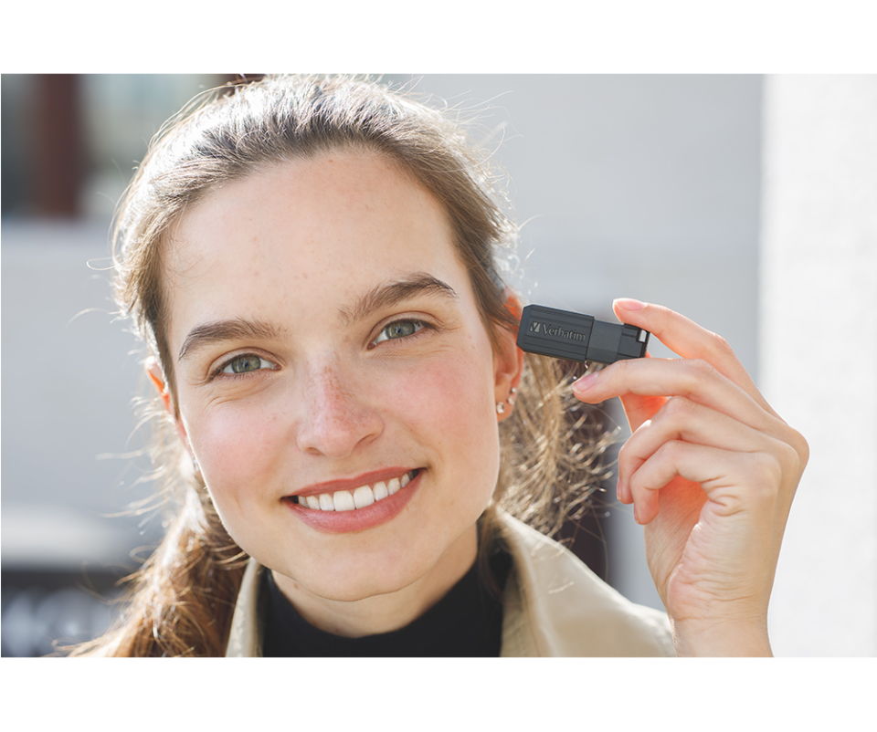 Verbatim 64 GB Pinstripe Usb-A 2.0 Flash Bellek Siyah Renk