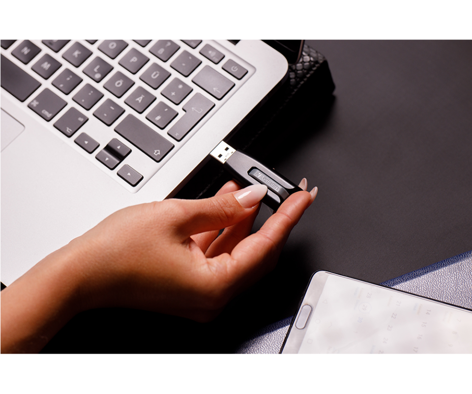 Verbatim 16 GB Store&Go Usb-A 3.2 Flash Bellek Siyah Renk