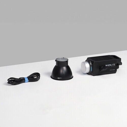 Nanlite FS-300C RGBW Tam Renkli LED Işık