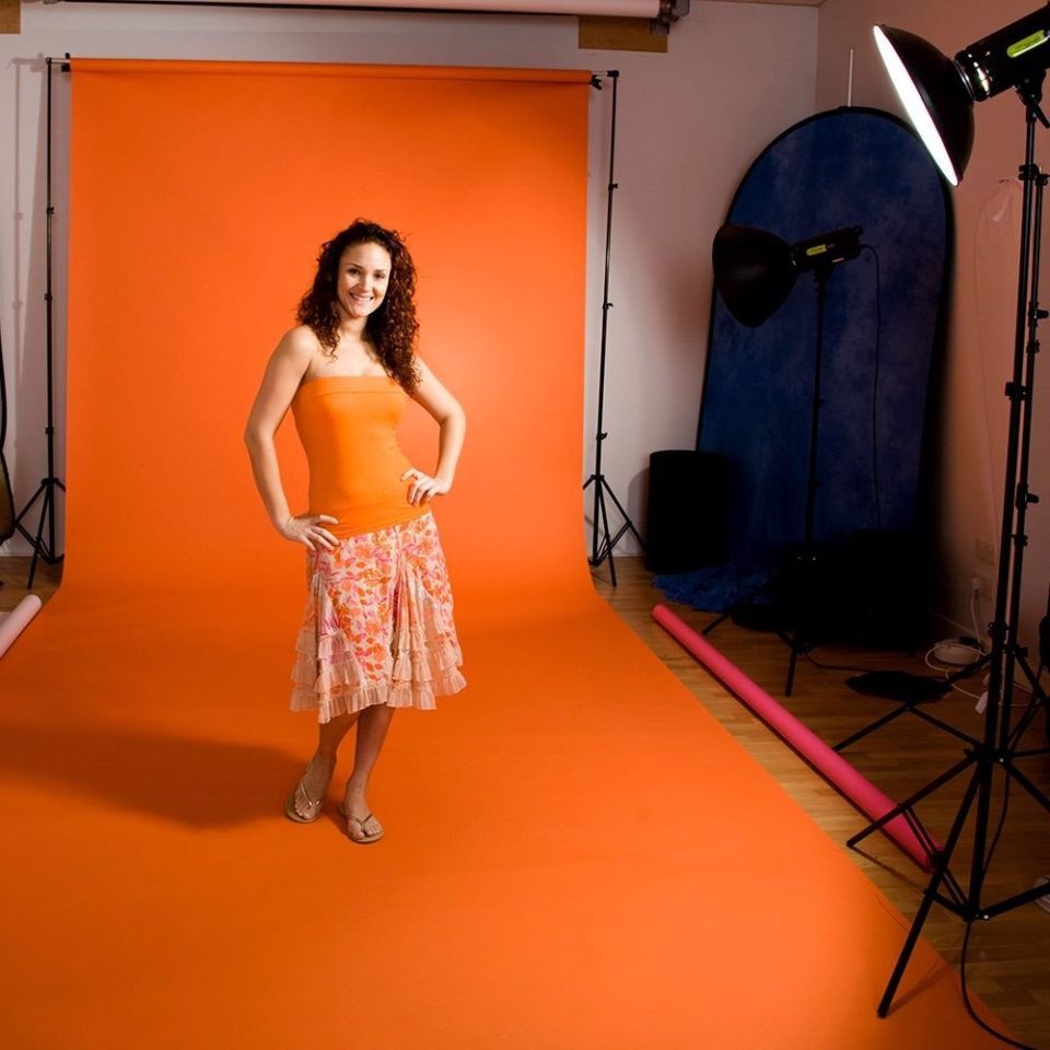 Lastolite 9024 2,72X11M. Paper Marigold Karton Fon