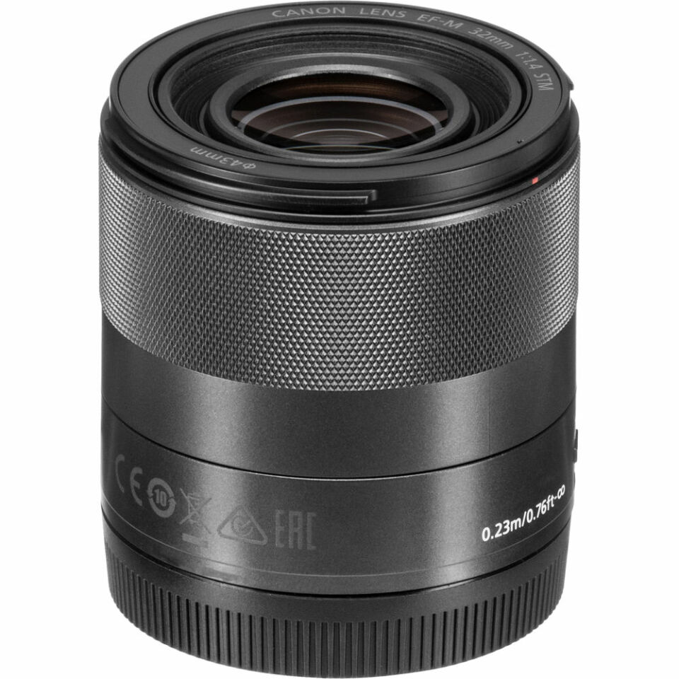 Canon EF-M 32mm f/1.4 STM Aynasız Makine Lensi