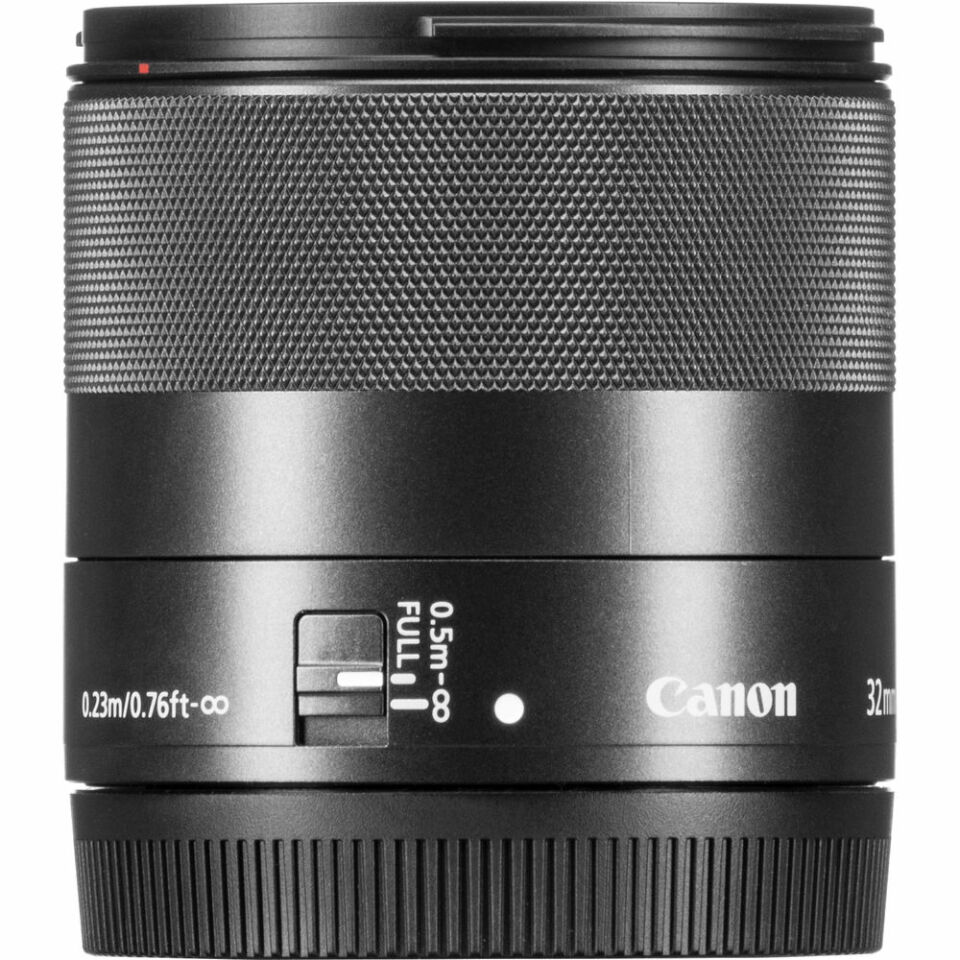 Canon EF-M 32mm f/1.4 STM Aynasız Makine Lensi
