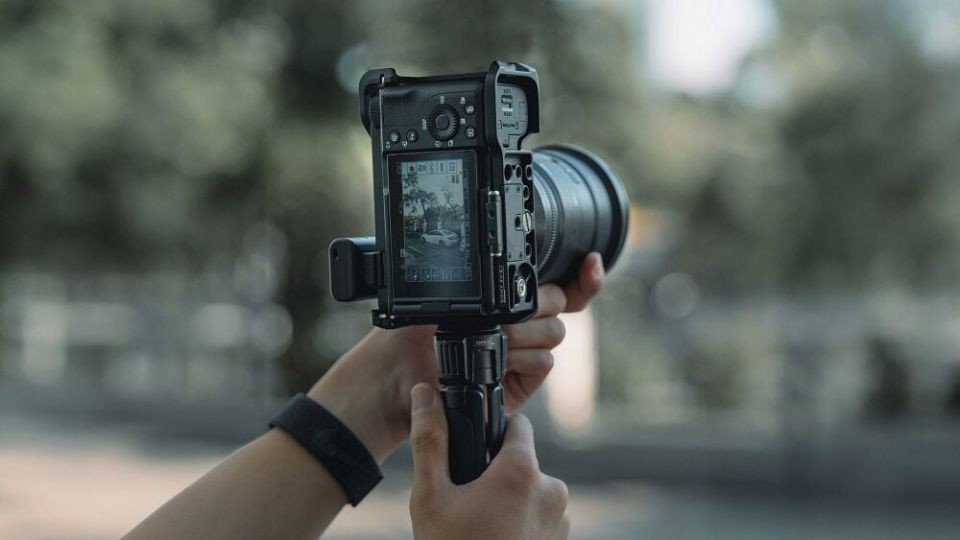 Tilta TA-T35-B-B Sony ZV-E1 için Kit Kamera  Kafesi