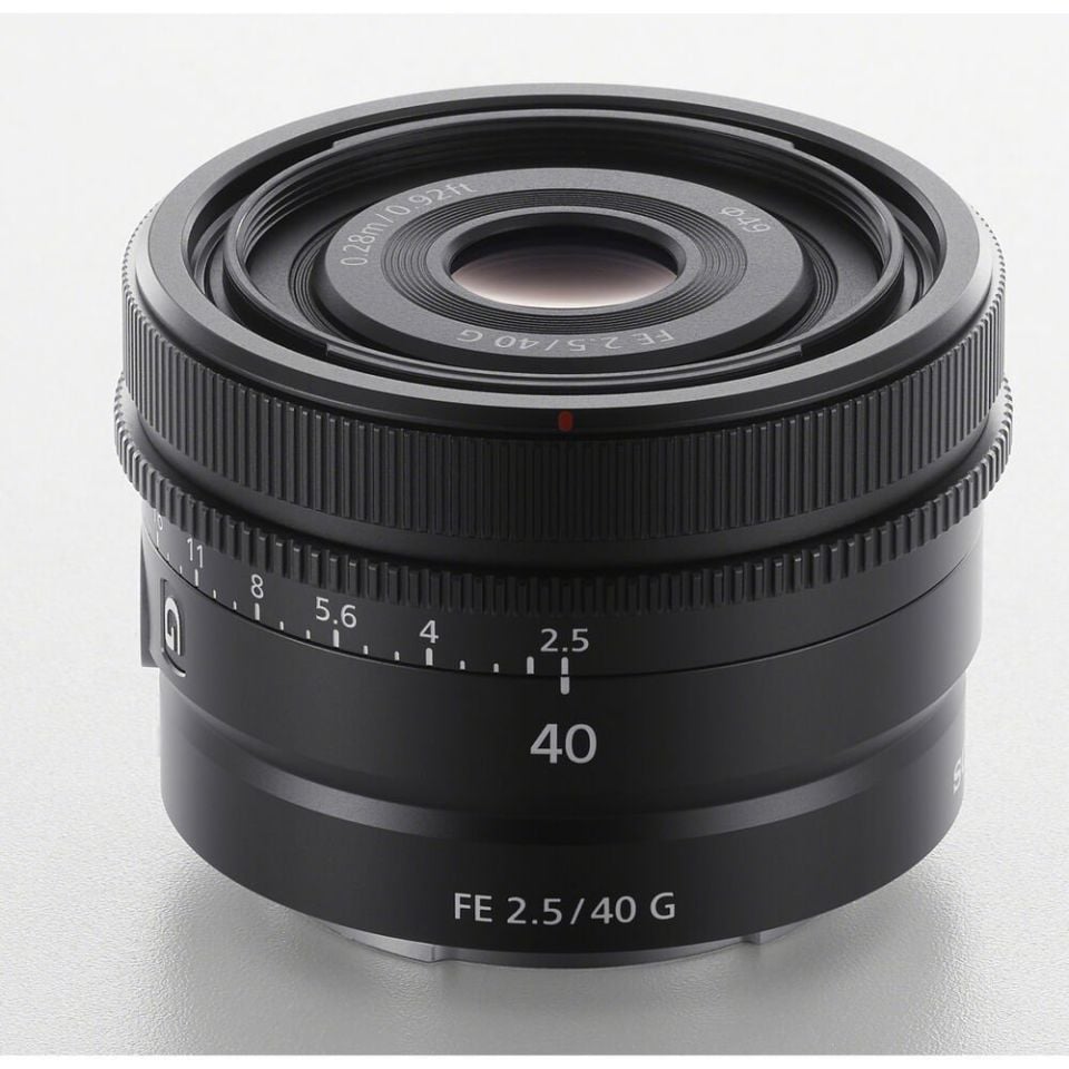 Sony FE 40mm f/2.5 G Lens (Sony Eurasia Garantili)