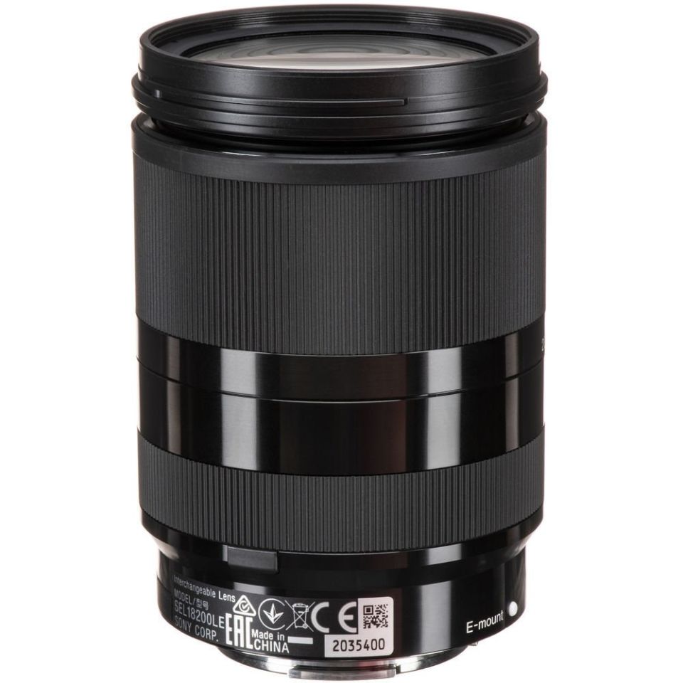 Sony E 18-200mm f/3.5-6.3 OSS LE Objektif