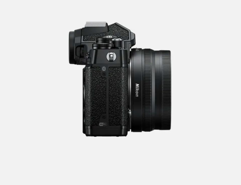 Nikon Z fc + 16-50mm Aynasız Dijital Fotoğraf Makinesi (Siyah)