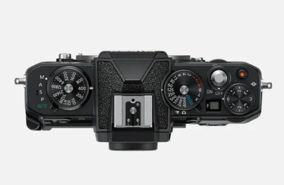 Nikon Z fc + 16-50mm Aynasız Dijital Fotoğraf Makinesi (Siyah)
